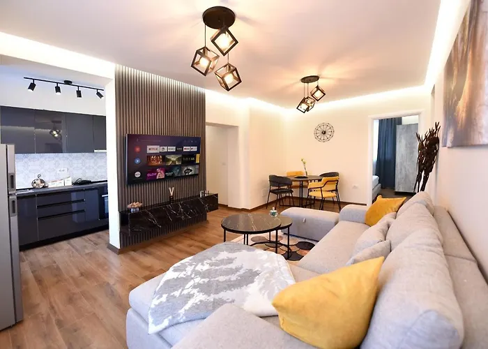 Noir Living 2 Bedroom Apartmán Tirana