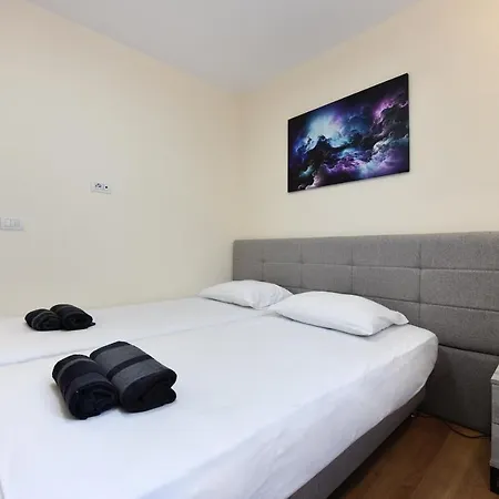 Noir Living 2 Bedroom 아파트 *