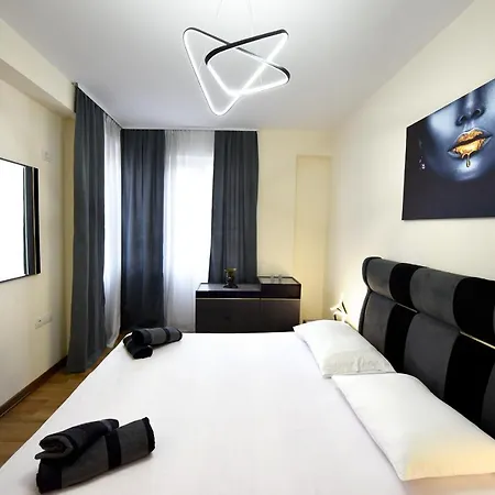 Apartamento Noir Living 2 Bedroom Tirana
