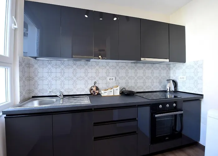 Noir Living 2 Bedroom דירה טיראנה